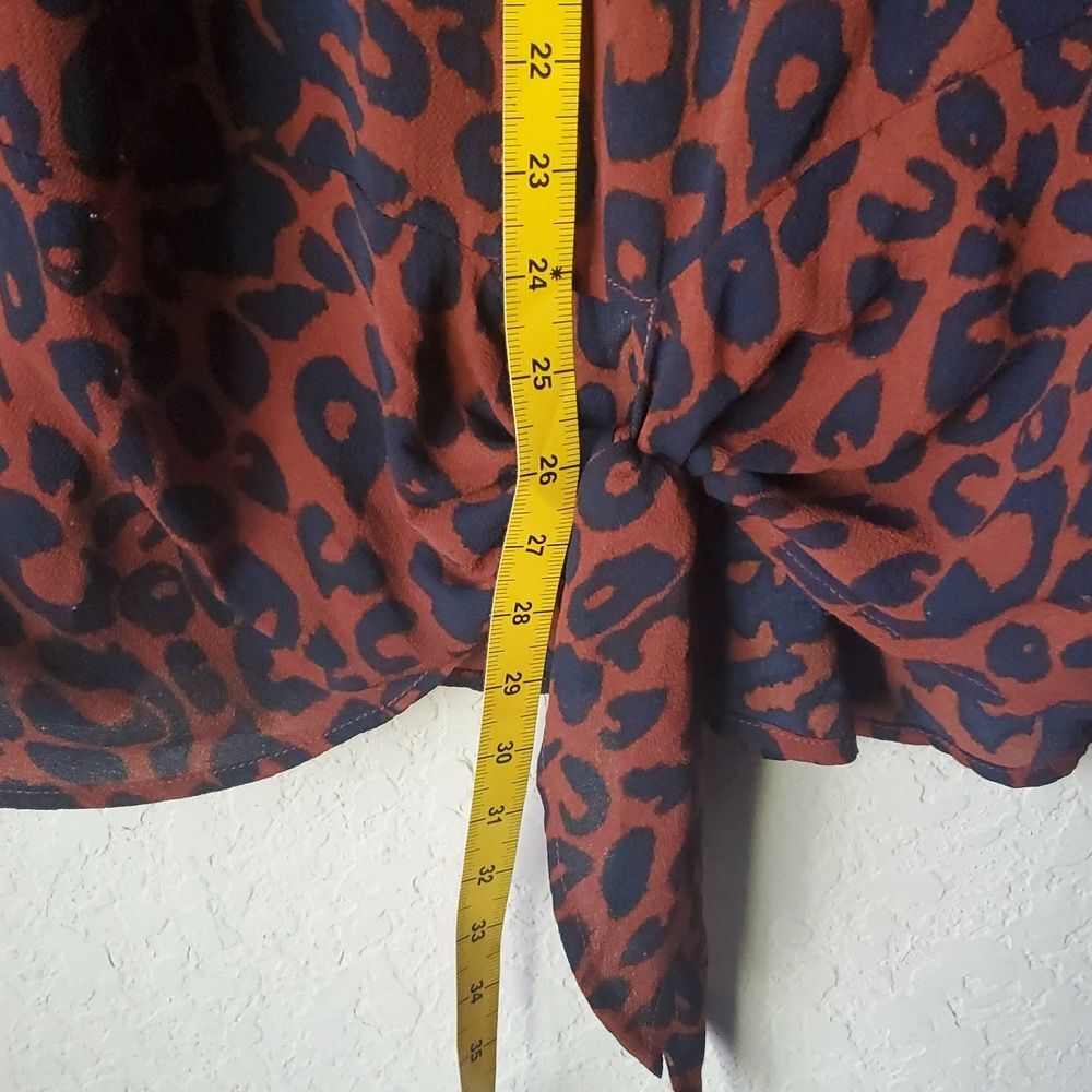 She + Sky Rust & Navy Blue Cheetah Print Blouse Plus Size 2XL Front Tie Top - Picture 6 of 9
